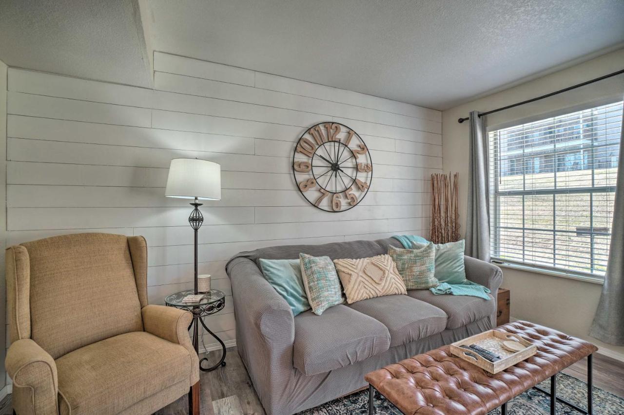Centrally Located Branson Condo With Pool And Marina! Exteriör bild