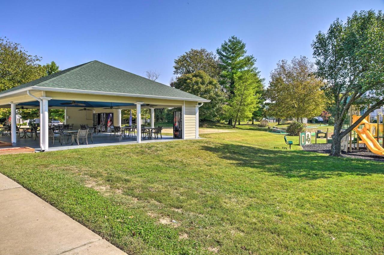 Centrally Located Branson Condo With Pool And Marina! Exteriör bild